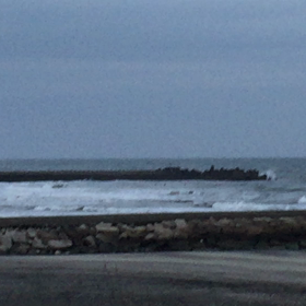 12月2日千葉北、東浪見の朝の波の画像