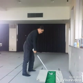 切り返しのタイミングは右斜め下！の画像