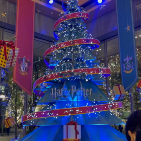 丸ビルのクリスマスツリー2の画像