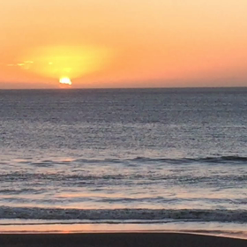 9月8日千葉北、東浪見の朝の波の画像