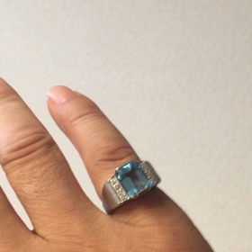 ブルートパーズの指輪の画像