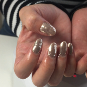 ミラーネイルの画像