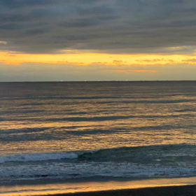 12月19日千葉北、東浪見の朝の波の画像