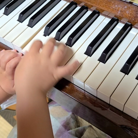 ピアノの画像