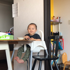 イントゥ・ジ・アンノウンを歌う1歳4ヶ月の画像