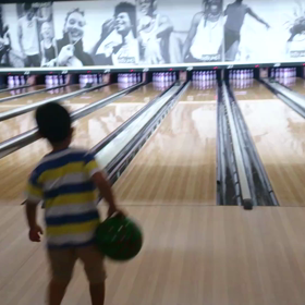 初♪ボーリングの画像