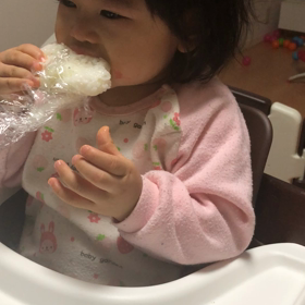 デッカいおにぎりの画像