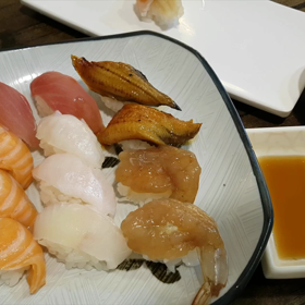 韓国スターも多数来店したソウルの寿司店の画像