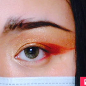 メイク動画の画像