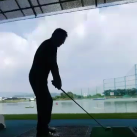 3ウッドもフォローで右手が下！の画像