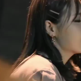 韓国アーティストの画像