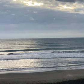 1月12日千葉北、東浪見の朝の波の画像