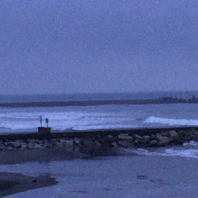 10月11日千葉北、東浪見の朝の波の画像