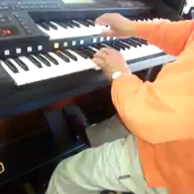 うまく弾けないの画像