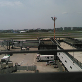 大阪国際空港へ2の画像