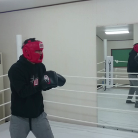 元6回戦ボクサーと高校生のスパーリング！の画像