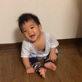 ひとり座りの画像