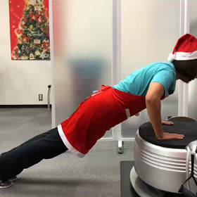 メリークリスマス腕立て伏せで。の画像