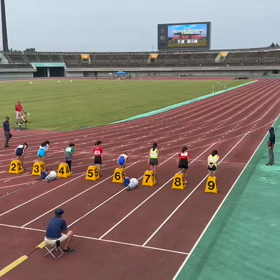 ６年女子100m予選②の画像