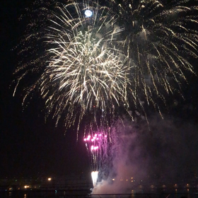 横浜スパークリング花火の画像