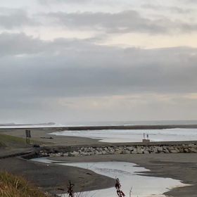 10月7日千葉北、東浪見の朝の波の画像