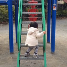 すべり台の画像