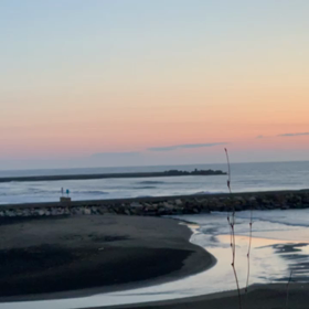 4月9日千葉北、東浪見の朝の波の画像