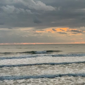 1月11日千葉北、東浪見の朝の波の画像