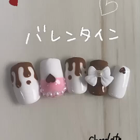 バレンタインネイル特集の画像