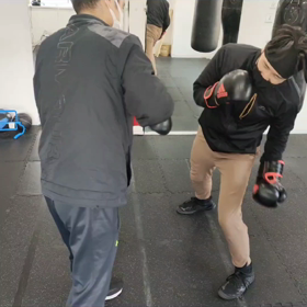 ボディにパンチ！！の画像