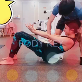 腹筋に大事な背中の画像