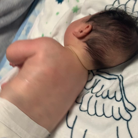 寝返りまでの画像