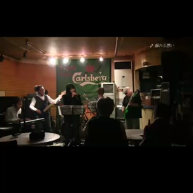 初ライブの映像の画像