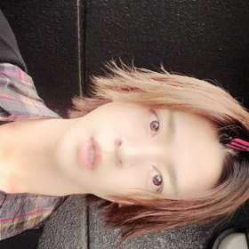 役者男子の休日の画像