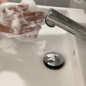 朝の丁寧な洗顔から始まる１日はきっとハッピーの画像