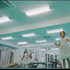 ミニ発表会の練習！　　夙川ダンススクール/江坂ダンススクールの画像