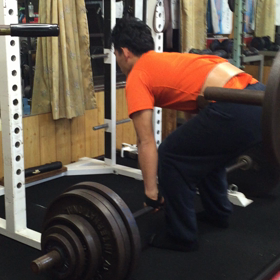 一般人デッドリフトちょっぴり伸ばすの画像