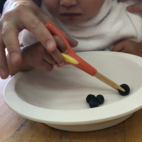 2歳11ヶ月❁箸ぞうくんの練習の画像