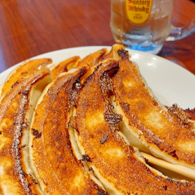 バナナみたいに大きい餃子の画像