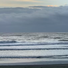 9月28日千葉北、東浪見の朝の波の画像