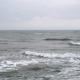 今朝の波乗り動画、、自撮りより　　　その2 後半長板の画像