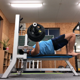 デクラインベンチプレスの画像