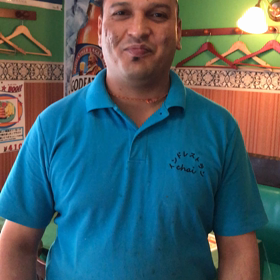 タンドールコック動画の画像