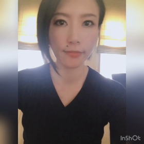 二重アゴと頰肉のたるみ撲滅マッサージ。の画像