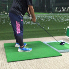 息子ほろ苦ゴルフデビューの画像