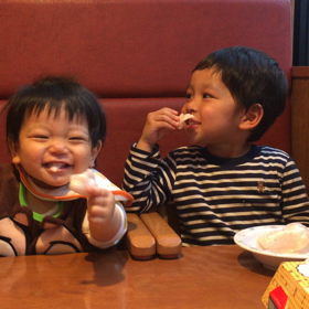 子供達が笑う顔はすごい癒されるんですがたまにしつこいの画像