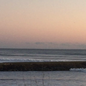 1月2日千葉北、東浪見の朝の波の画像