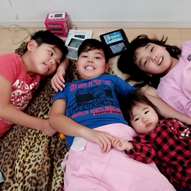 ピースサイン★の画像