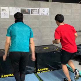 カープ羽月選手、独立リーグ前田選手 片足ボックスジャンプの画像