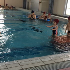 プール大好きの画像